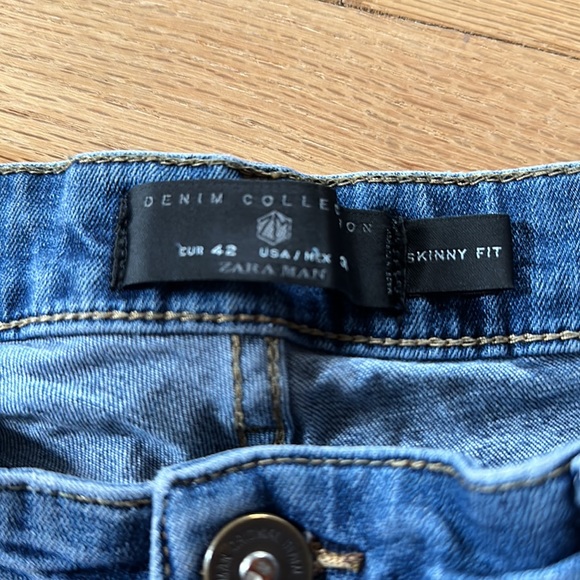Zara Men Skinny Fit Moto Jeans - Picture 3 of 3